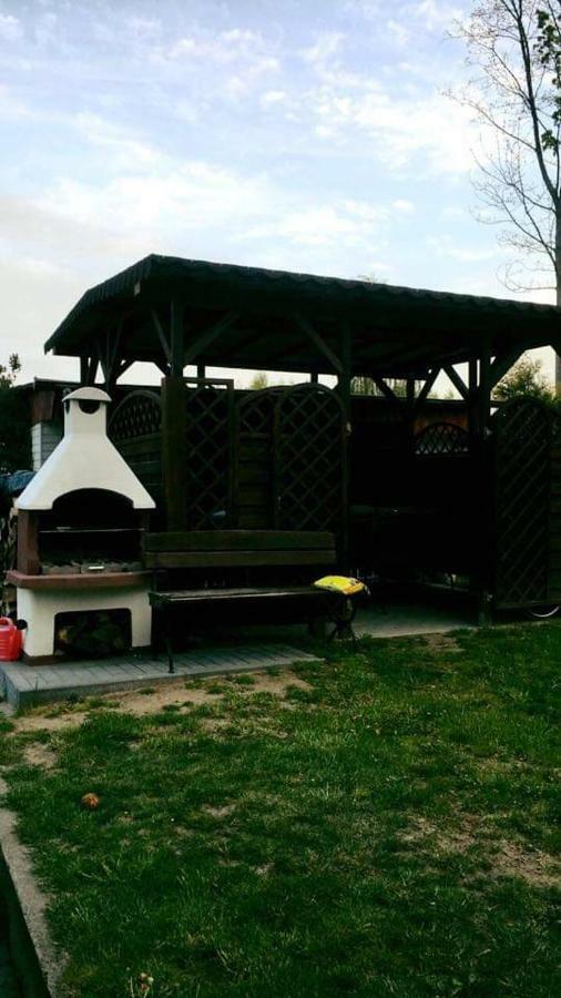 Pokoje Goscinne U Lidki Wladyslawowo Ngoại thất bức ảnh